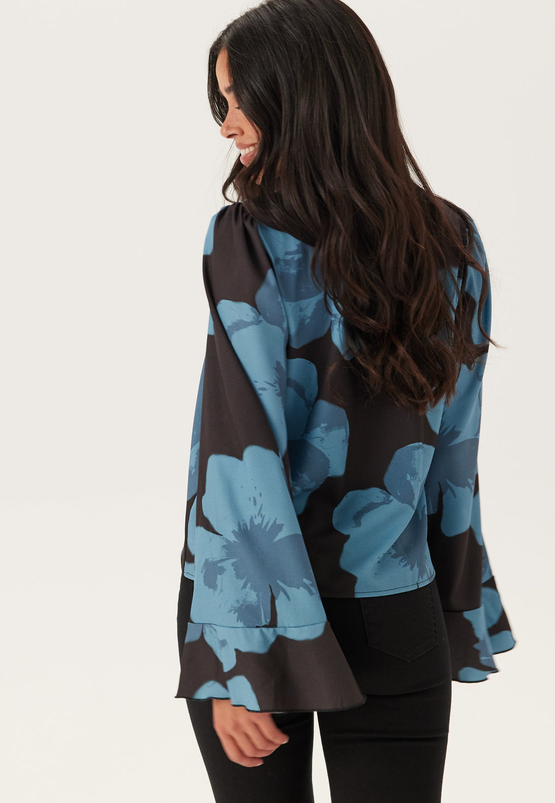 Scarf L/S Blouse