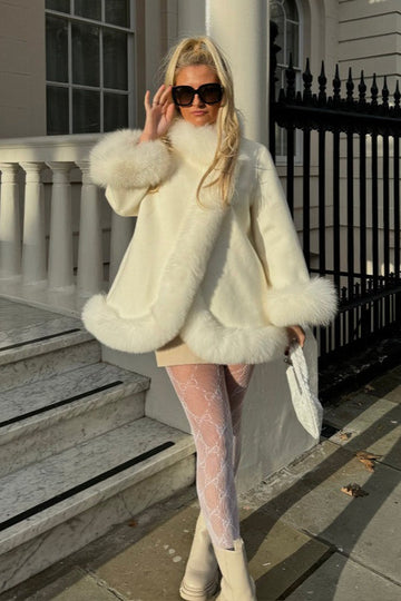 Elegant Fur Collar Paneled Cape Coat